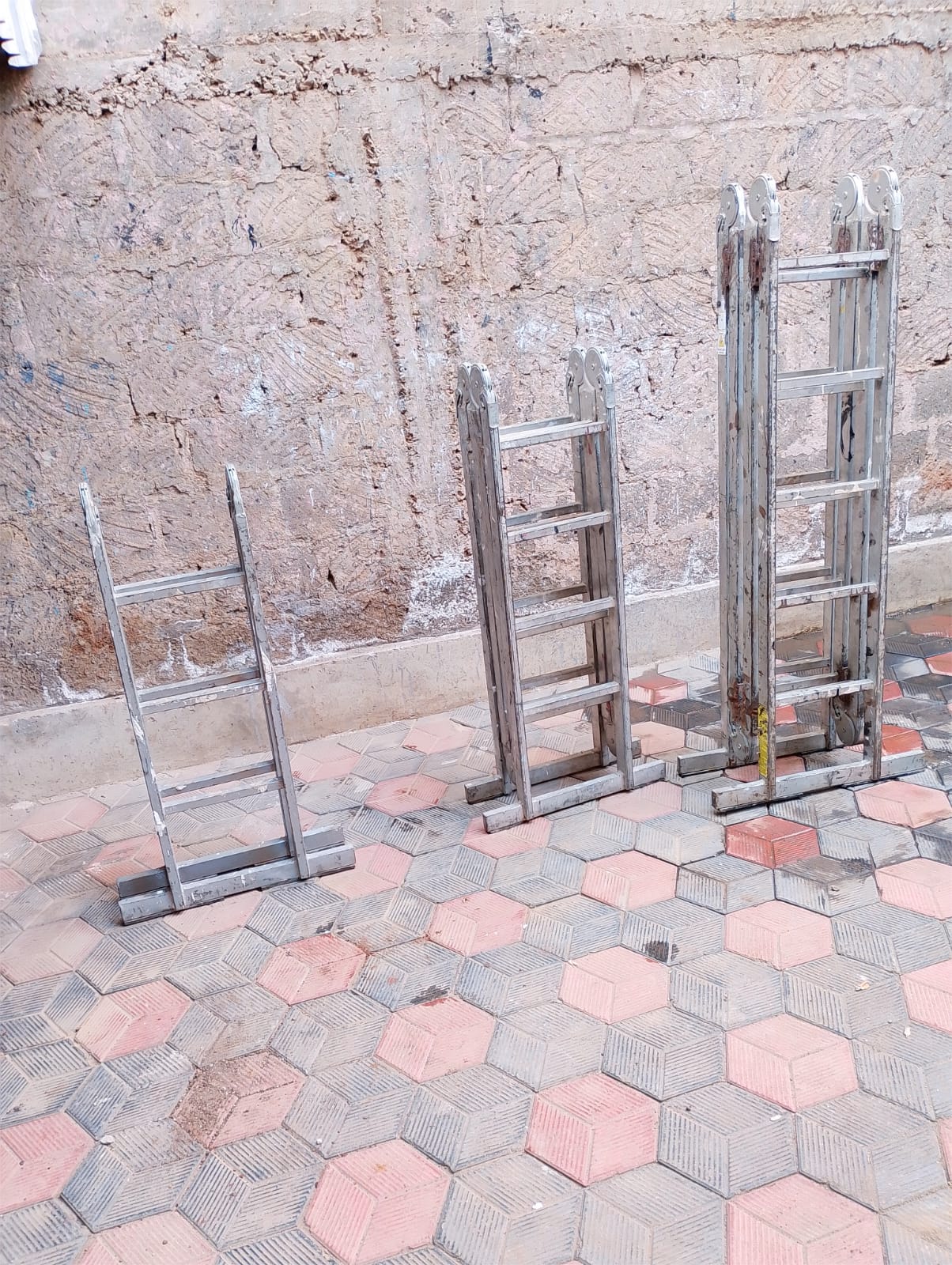Group of foldable aluminium ladders