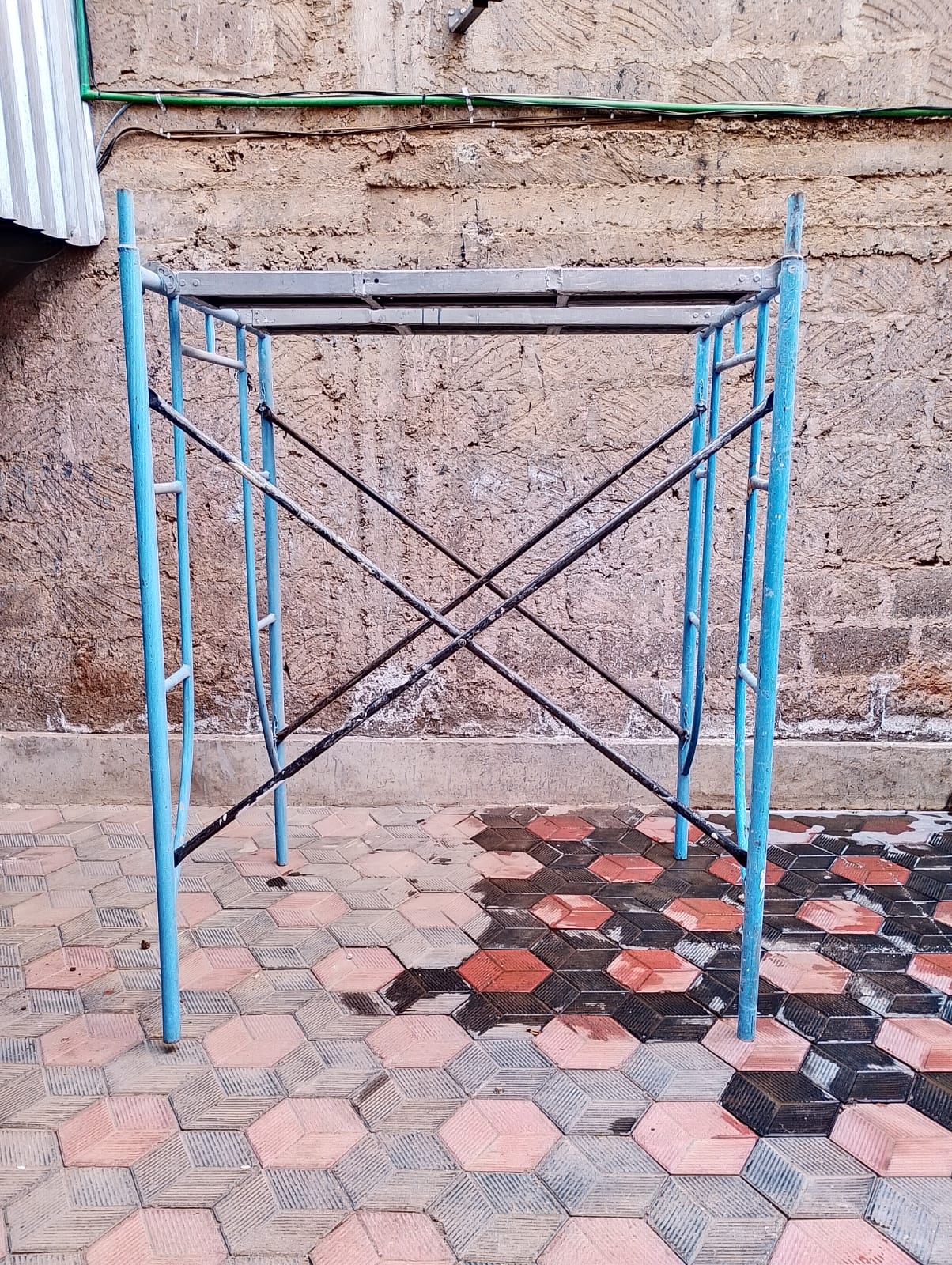 H-frame scaffolding bay, second view